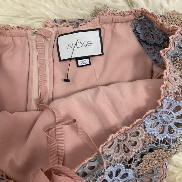 ALEXIS Lace Pattern Square Neckline Romper - Picture 11 of 16